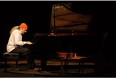 SESC Pinheiros recebe Egberto Gismonti