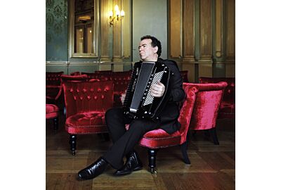 O multifacetado Richard Galliano