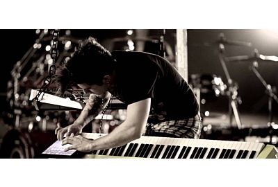 Juninho Carelli - as teclas do metal nacional