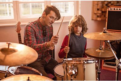 O que um baterista iniciante precisa saber?