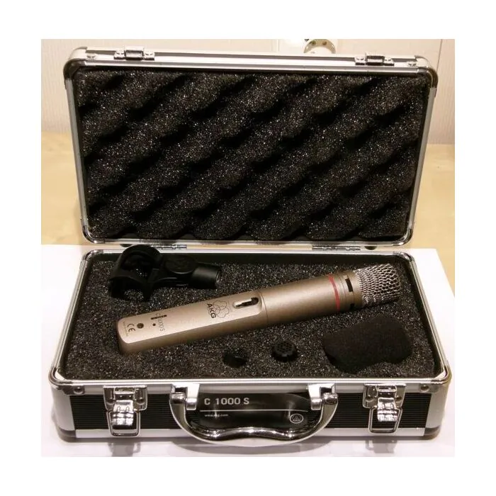 AKG C1000 S - Microfone Vocal para Palco e Gravação