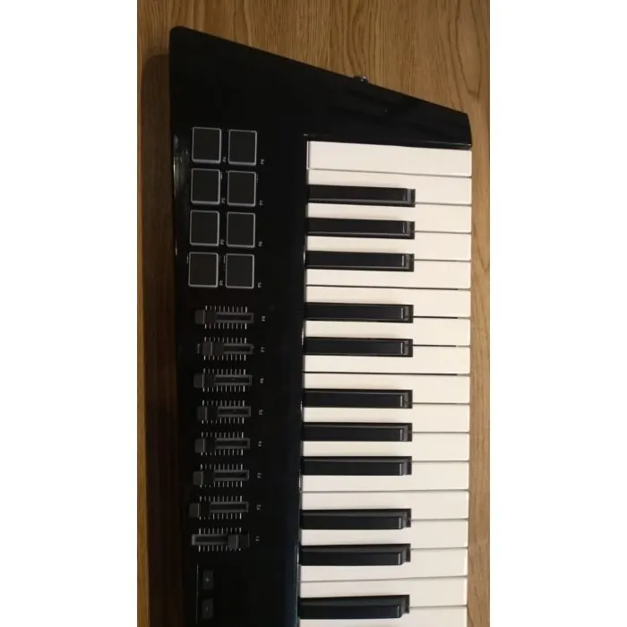 Alesis Vortex Wireless 2 - Controlador MIDI Keytar Usado