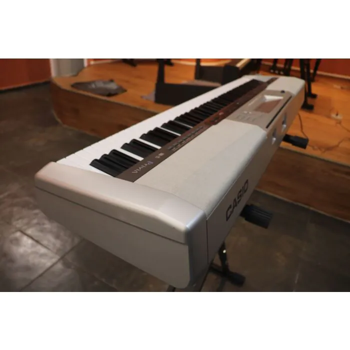 Casio Privia PX-410R - Piano Digital Usado