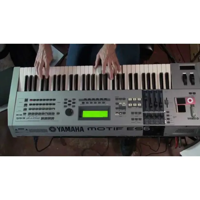 Teclado Yamaha Motif ES-6 | 61 teclas sensitivas