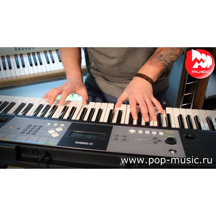 Teclado Yamaha PSR-E233 61 teclas sensitivas