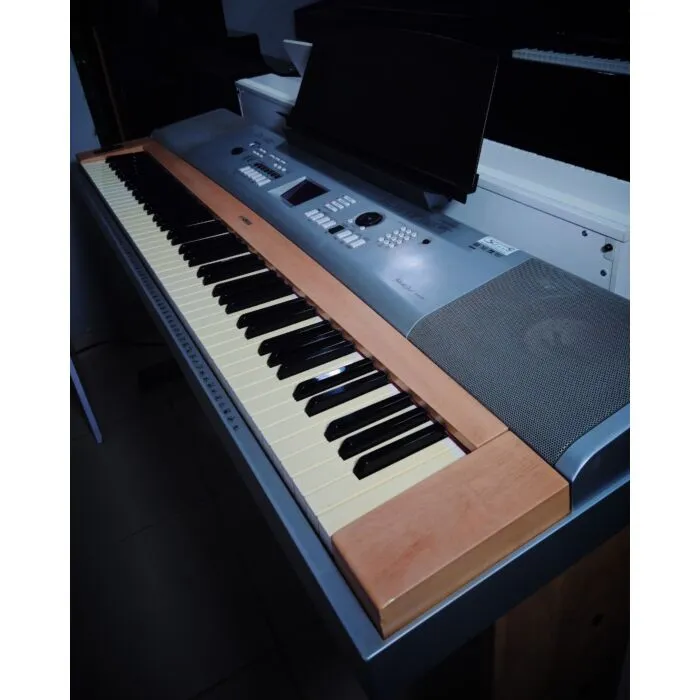 Yamaha DGX-620 Piano Digital - Prata - Usado | Melhor Preço e