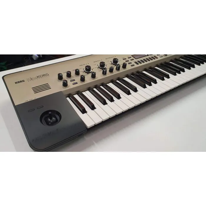 KORG kingKORG king korg 　コルグ KORG KingKorg Teclado Sintetizador - Usado | Melhor Preço e Qualidade