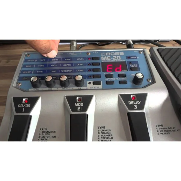 Pedaleira de guitarra Roland Boss ME-20 - qualidade e versatilidade