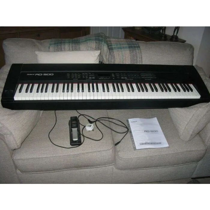 Piano Digital Roland RD-500 - Qualidade e Versatilidade em um só