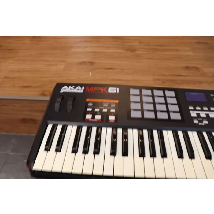 Controlador Akai MPK 61 - Usado em ótimo estado | Melhor preço e