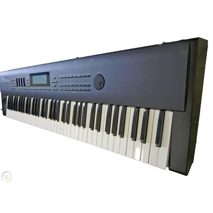 Teclado Sintetizador Roland D-70 - Qualidade e Versatilidade