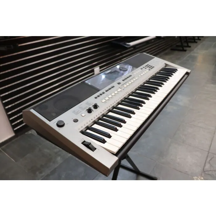 YAMAHA PSR-E443 ジャンク Yamaha PSR-E443 Arranjador - Usado | Melhores Preços e Condições