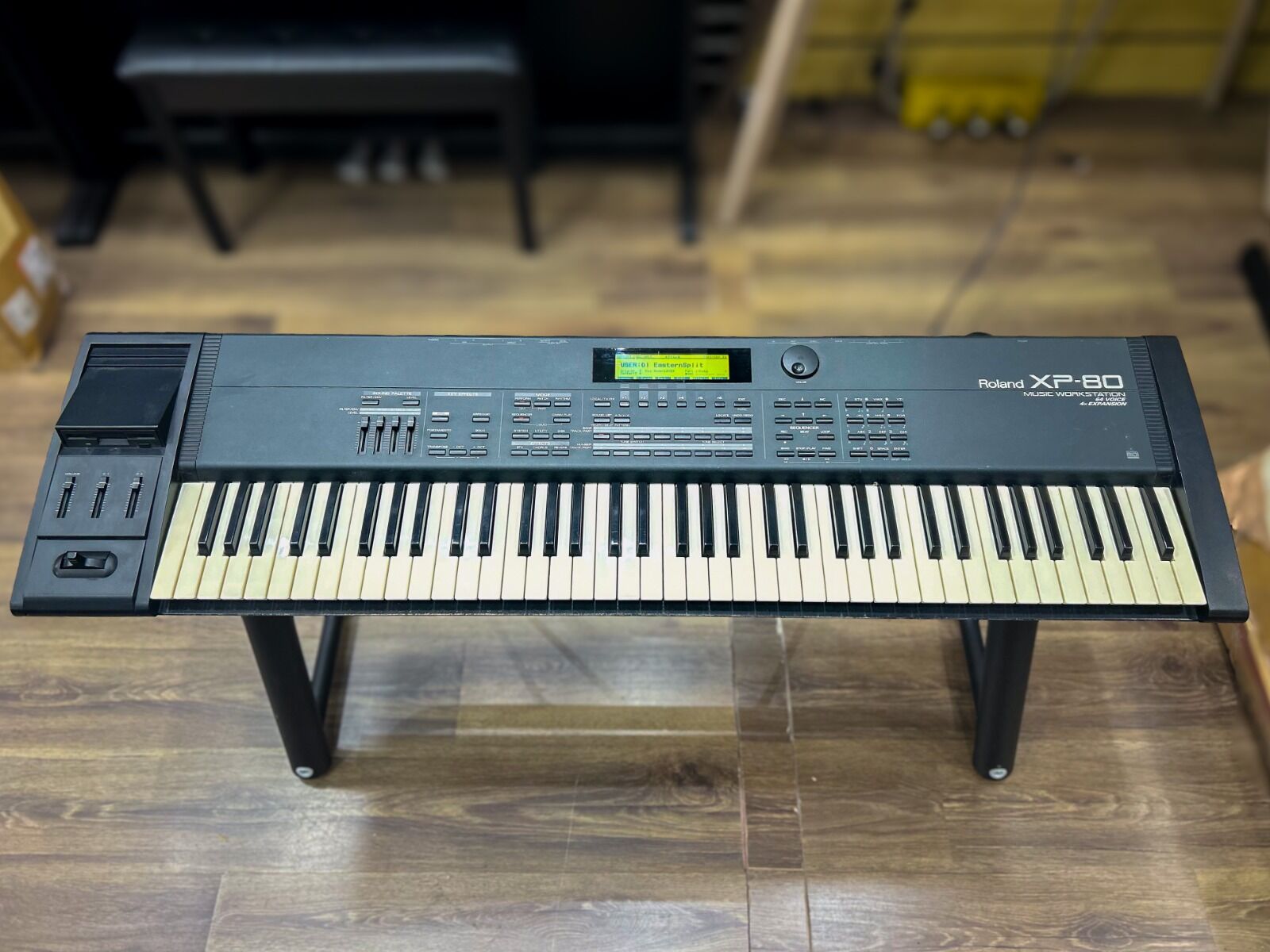 Teclado Roland XP-80 Preto - Workstation Profissional Usado | Tec