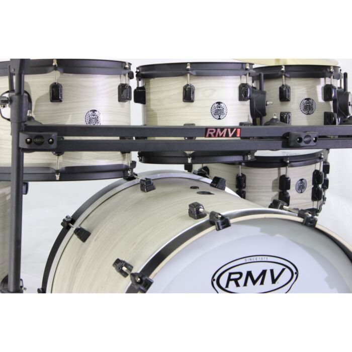 Bateria rmv road stage tech – bianco wood BATERIA RMV ROAD STAGE TECH – Bianco Wood. Bateria com 3 tons, rack com 2 suportes de pratos, chimbau e pedal RMV.-bateria rmv road stage tech – bianco wood ID-4727