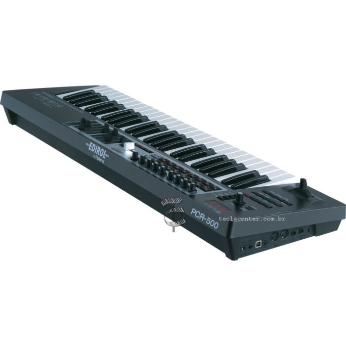 O Roland Edirol PCR-500 é um controlador MIDI de alta qualidade, projetado para músicos e produtores que desejam ter controle total sobre seus equipamentos de áudio. Com 49 teclas sensíveis à velocidade, 18 pads de bateria e 27 controles programáveis, est