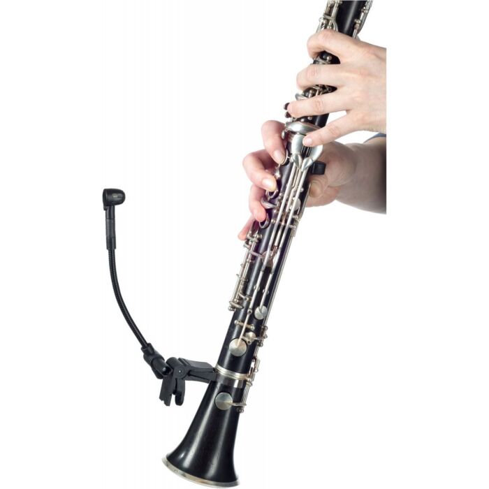 O microfone AKG C519M é ideal para capturar instrumentos de sopro e cordas com alta qualidade de áudio. Com um design compacto e discreto, ele pode ser facilmente fixado em instrumentos como saxofones, clarinetes, violinos e violoncelos. Sua cápsula conde