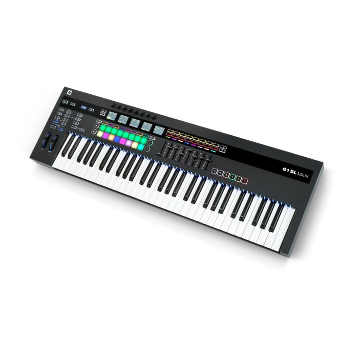 Conecte-se agora ao SL MkIII, um controlador de teclado completo e versátil para sua jornada musical. Com seu sequenciador polifônico de oito pistas, você pode criar faixas de forma rápida e intuitiva, com controle total sobre o tempo e a tonalidade. Comp