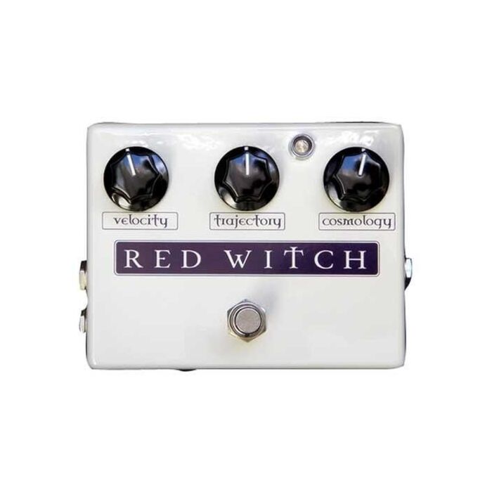 A filosofia de design da Red Witch de “Inovação Funcional” foi estabelecida no primeiro design de pedal produzido pela empresa – The Deluxe Moon Phaser. Este modelo de oferecer novos recursos exclusivos, inovadores e incrivelmente utilizáveis permane