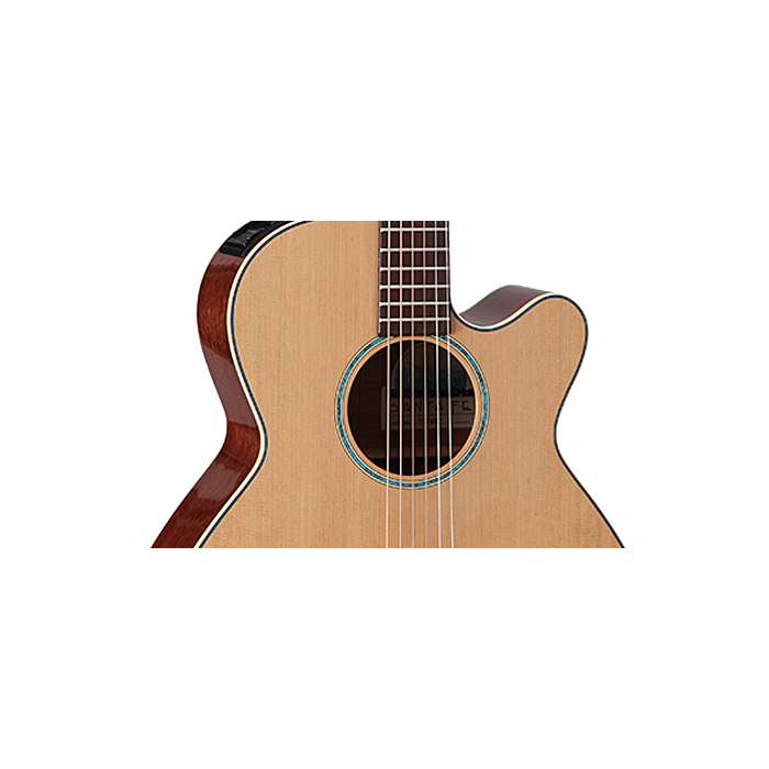 Violão takamine tsf40c c/case VIOLÃO TAKAMINE TSF40C C/CASE - Modelo artístico com tampo sólido de Cedar e escala de Rosewood, equipado com o pré valvulado CTP-2.-violão takamine tsf40c c/case ID-3594