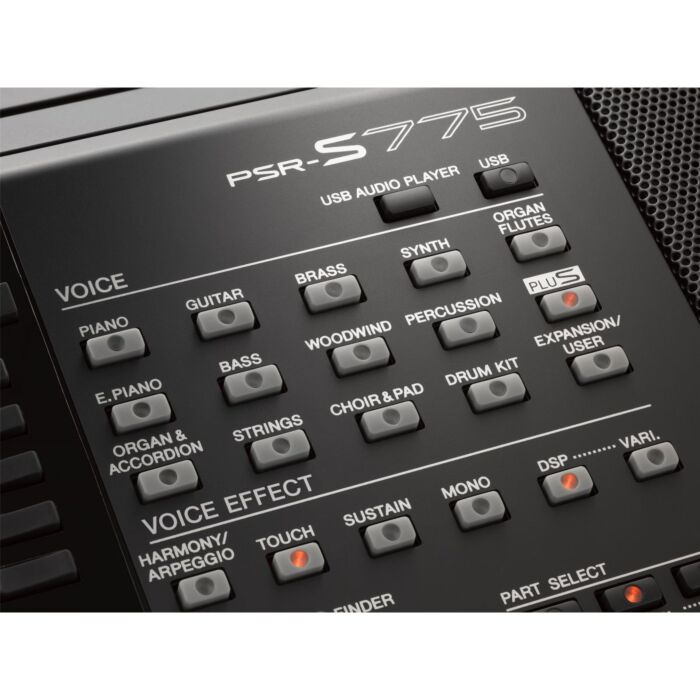 Yamaha psr-s775 teclado arranjador O PSR-S775 está equipado com um potente arsenal de características, funções avançadas de áudio e uma entrada de Mic/Guitarra.1460 sons, incluindo sons Super Articulation, Organ Flutes!, 50 kits de bateria/EFX e 480 sons