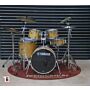 Este conjunto de bateria Yamaha Stage Custom Birch de 5 peças agora inclui quatro pratos, proporcionando uma experiência de percussão completa. Os cascos de bétula da Yamaha oferecem o som lendário da marca, com tons graves fundamentais e calorosos. O sis
