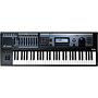 Teclado Workstation Kurzweil K-2661 com 16 pistas de sequenciador MIDI