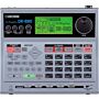 A Roland Boss DR-880 é uma máquina de ritmos completa e versátil, ideal para músicos e produtores que buscam criar suas próprias batidas e grooves. Com mais de 400 sons de bateria e percussão, além de uma ampla variedade de instrumentos virtuais, a DR-880