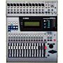 Mixer Yamaha 01V para som profissional e estúdio.