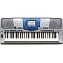 Teclado Yamaha PSR-1100 com 61 teclas sensitivas e 1.101 sons.