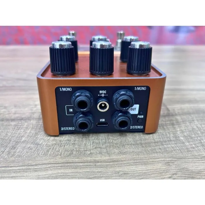 Pedal UAFX Woodrow '55 Instrument Amplifier - Prata - Show Room |