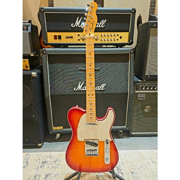 Comprar Guitarra Fender Telecaster Deluxe - Cherry Sunburst - Usado - 1