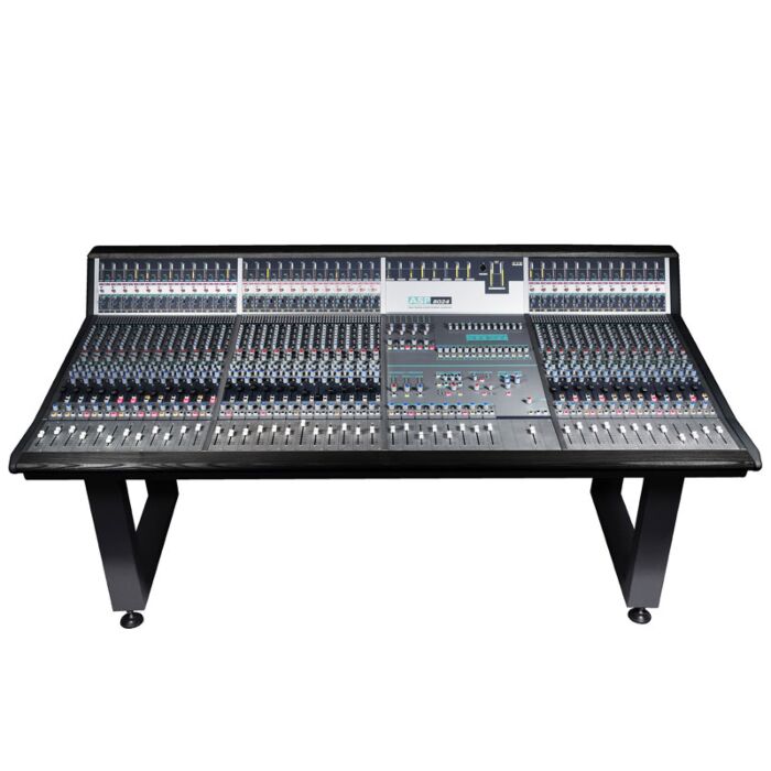 O Audient asp8024 36 black mixer é uma mesa de som de áudio profissional de alta qualidade, com 36 canais e tecnologia digital. Ideal para estúdios de gravação, oferece recursos avançados para mixagem e produção musical. Com design elegante e acabamento e