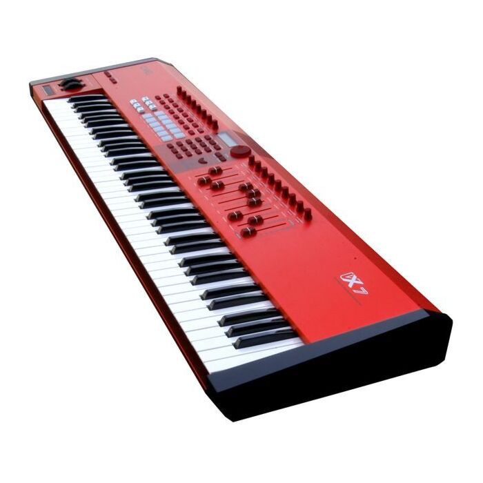 O CME VX-70 é um sintetizador analógico de modelagem virtual que oferece uma ampla variedade de sons e recursos para músicos e produtores. Com 128 vozes de polifonia, 16 partes multitimbrais e uma grande variedade de efeitos, o VX-70 é capaz de criar sons