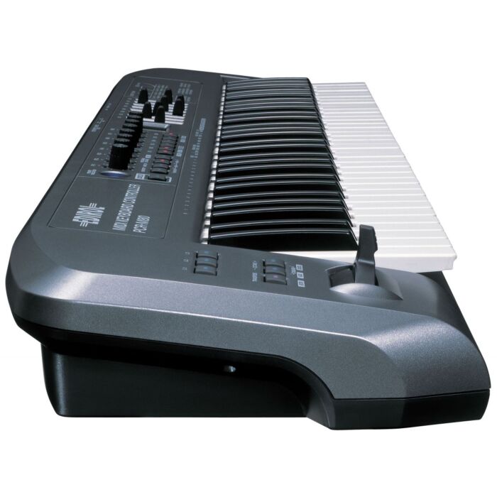 O Roland Edirol PCR-80 é um controlador MIDI de alta qualidade, projetado para músicos e produtores que desejam ter controle total sobre seus equipamentos de áudio. Com 61 teclas sensíveis à velocidade, 27 controles programáveis e uma interface USB, este O Roland Edirol PCR-80 é um controlador MIDI de alta qualidade, projetado para músicos e produtores que desejam ter controle total sobre seus equipamentos de áudio. Com 61 teclas sensíveis à velocidade, 27 controles programáveis e uma interface USB, este