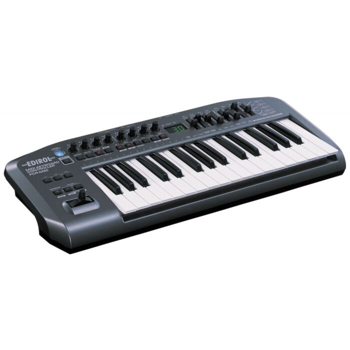 O controlador MIDI Roland Edirol PCR-M30 é uma excelente opção para músicos e produtores que buscam um equipamento compacto e versátil para controlar seus softwares de áudio. Com 32 teclas sensíveis à velocidade, 8 knobs, 8 pads e uma variedade de botões O controlador MIDI Roland Edirol PCR-M30 é uma excelente opção para músicos e produtores que buscam um equipamento compacto e versátil para controlar seus softwares de áudio. Com 32 teclas sensíveis à velocidade, 8 knobs, 8 pads e uma variedade de botões