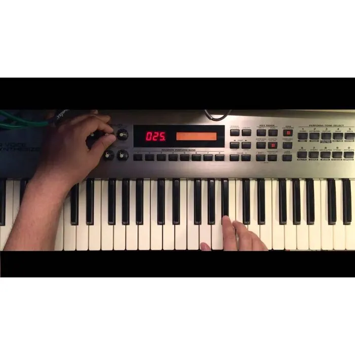 鍵盤楽器 Synthesizer Roland RS-5 鍵盤楽器 Synthesizer Roland RS-5 Roland - RS-5 | 64-Voice Synthesizer