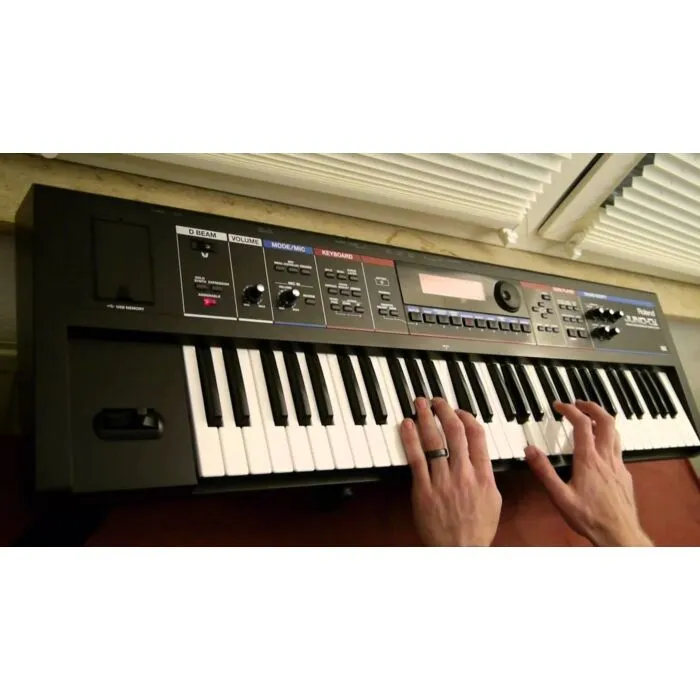 Roland JUNO-Di ホワイト roland juno-di wh sintetizador | TeclaCenter Instrumentos Musicai