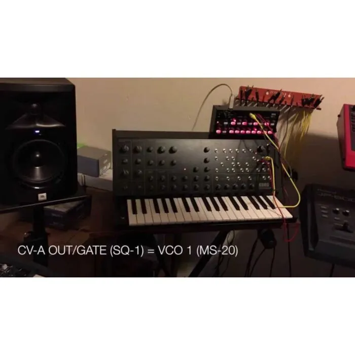 KORG MS-20mini とSQ-1セット KORG MS-20mini とSQ-1セット KORG「MS-20M Kit + SQ-1」を発表！