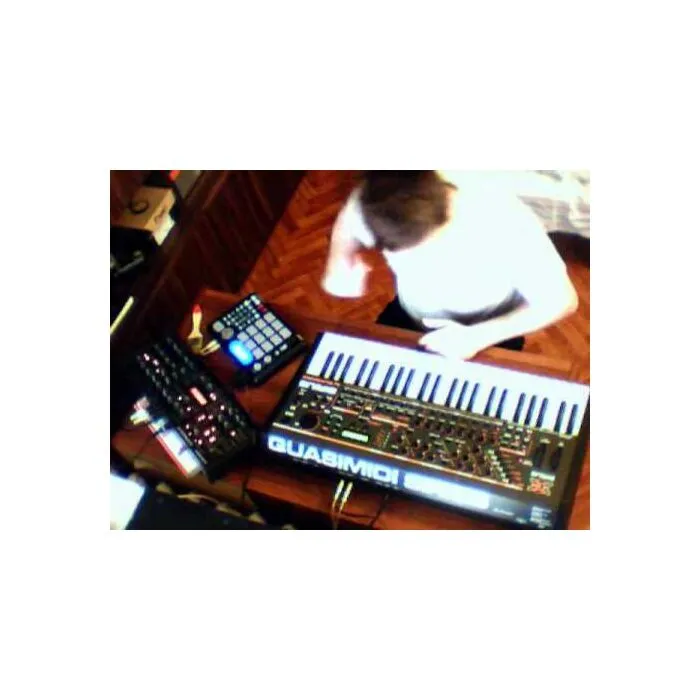 Sintetizador Kurzweil PC2R de alta qualidade sonora e versatilida