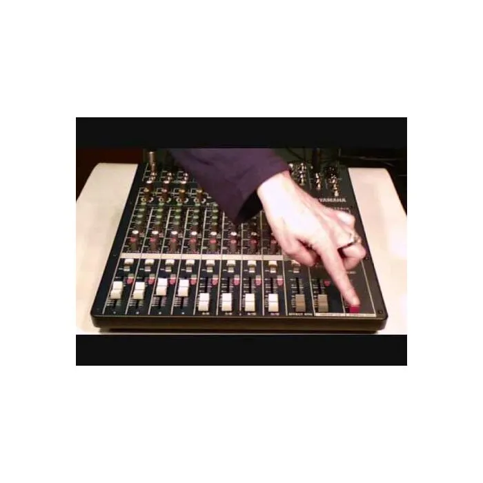 YAMAHA ミキサー　12CH MG124CX yamaha mg124cx-r mixer | TeclaCenter Instrumentos Musicais