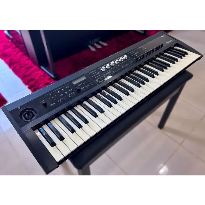 Teclado Korg PS60 Preto - Usado com Marcas de Uso