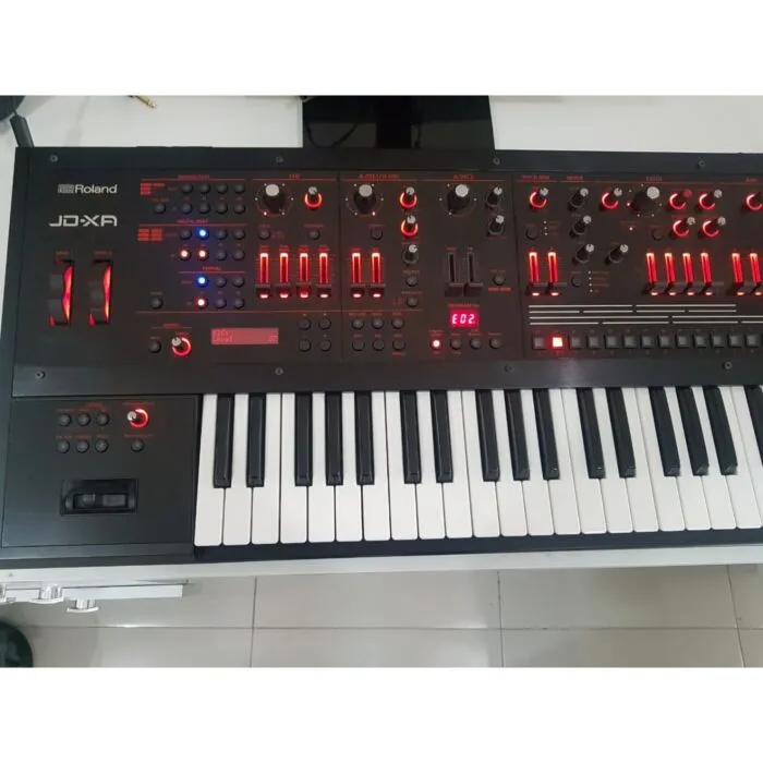 Roland ジャスティ Sintetizador JD-XI - Roland | 3/8 - 32/37 Teclas | Ninja Som Grupo