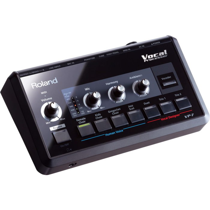 VP-7 Processador Vocal Backing vocals para todos os tecladistas! Para tecladistas que necessitam de backing vocals de qualidade, o novo processador vocal VP-7 é perfeito! Crie harmonias vocais instantaneamente usando um microfone e um teclado com conexão 