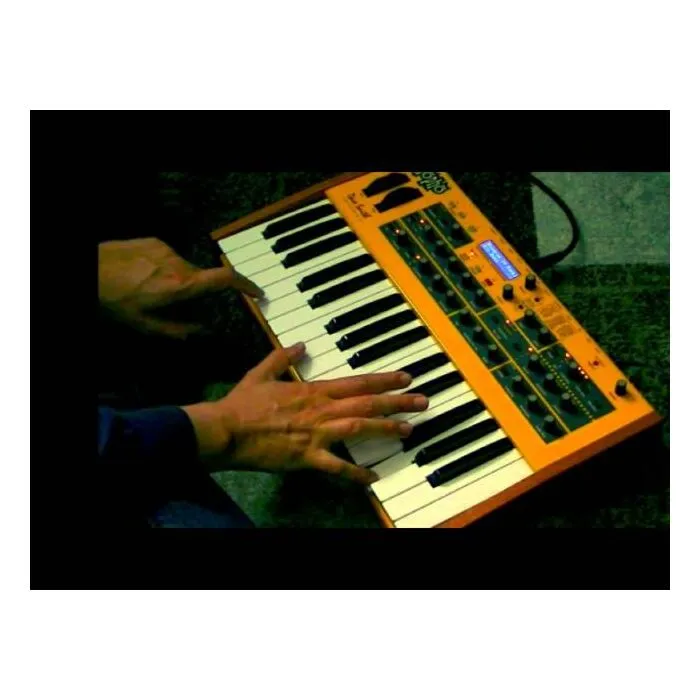 dave smith mopho sintetizador | TeclaCenter Instrumentos Musicais