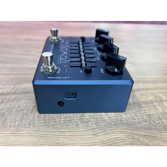 Pedal Darkglass Alpha Omega Ultra - Usado - Cinza | TeclaCenter