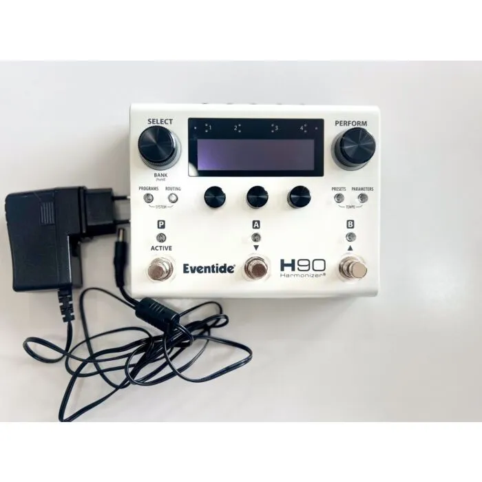 Pedal Eventide H90 Harmonizer Multiefeitos Branco com Fonte - Usa