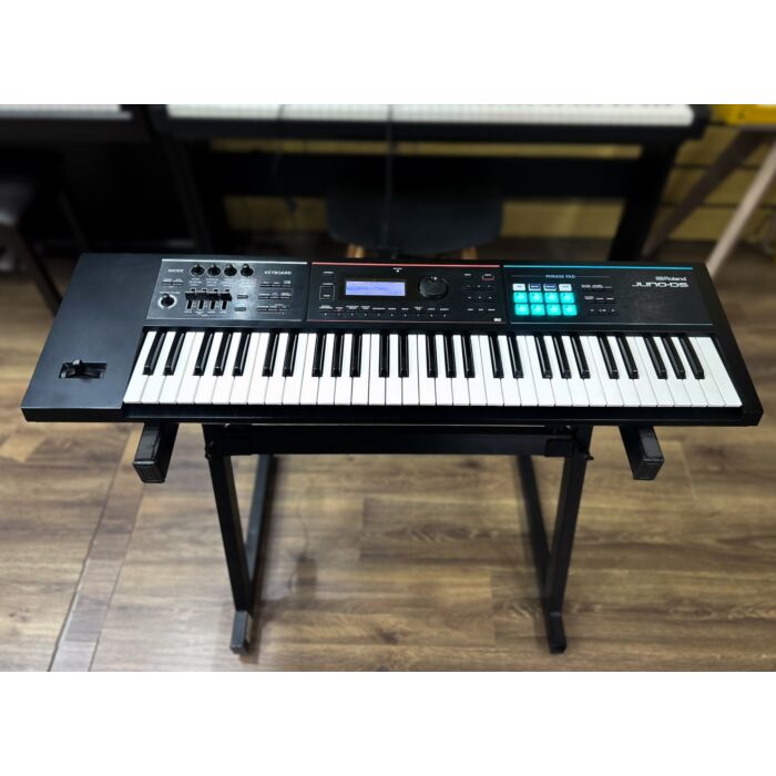 Comprar Teclado Sintetizador Roland Juno DS-61 Usado, Testado com Fonte Original - 1 Comprar Teclado Sintetizador Roland Juno DS-61 Usado, Testado com Fonte Original - 1