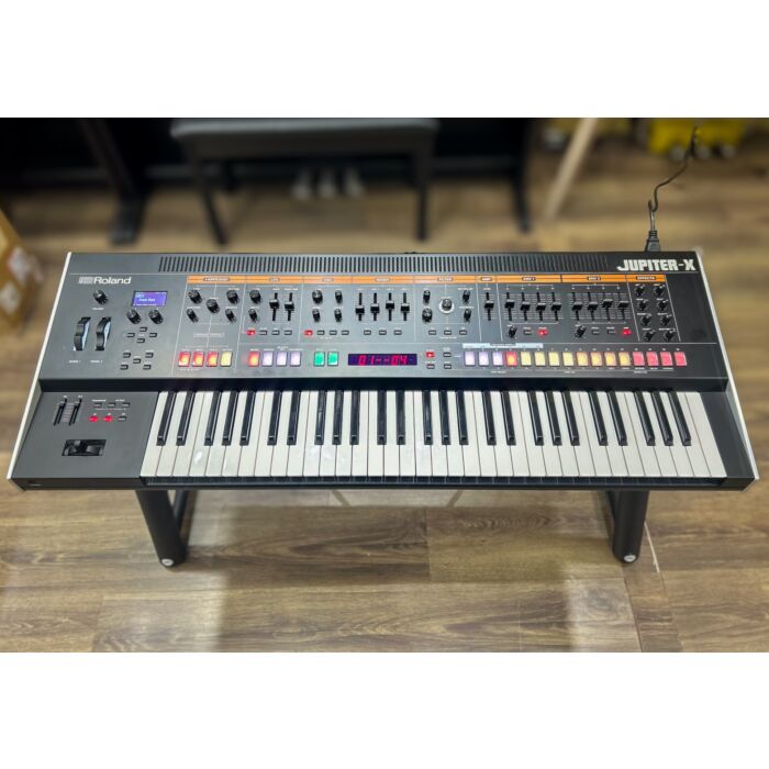 Comprar Sintetizador Roland Jupiter-X Preto Showroom - 1