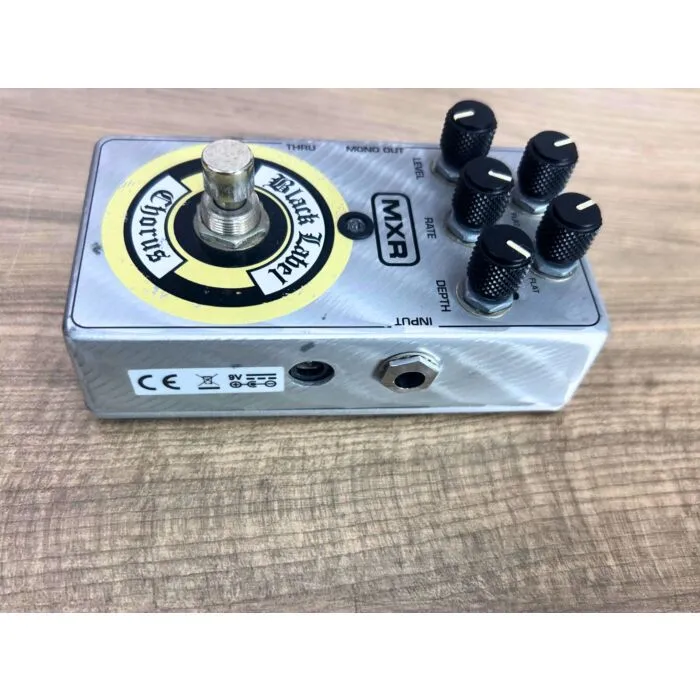 MXR Black Label Chorus ギターエフェクター Pedal Mxr Black Label Chorus - Cinza - Usado | TeclaCenter Instr