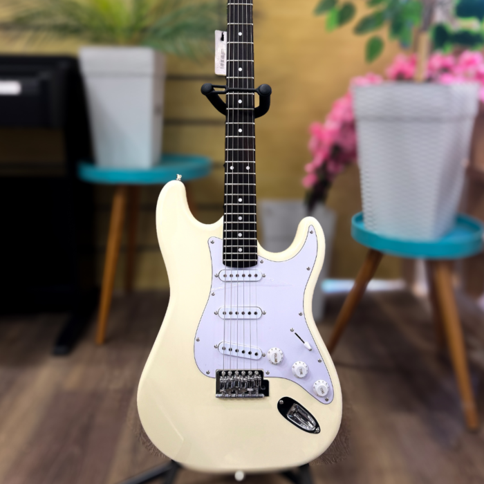 Comprar Guitarra Elétrica Pearl River GST10-IV Usada - Captador Single Coil, Corpo Sólido - 1